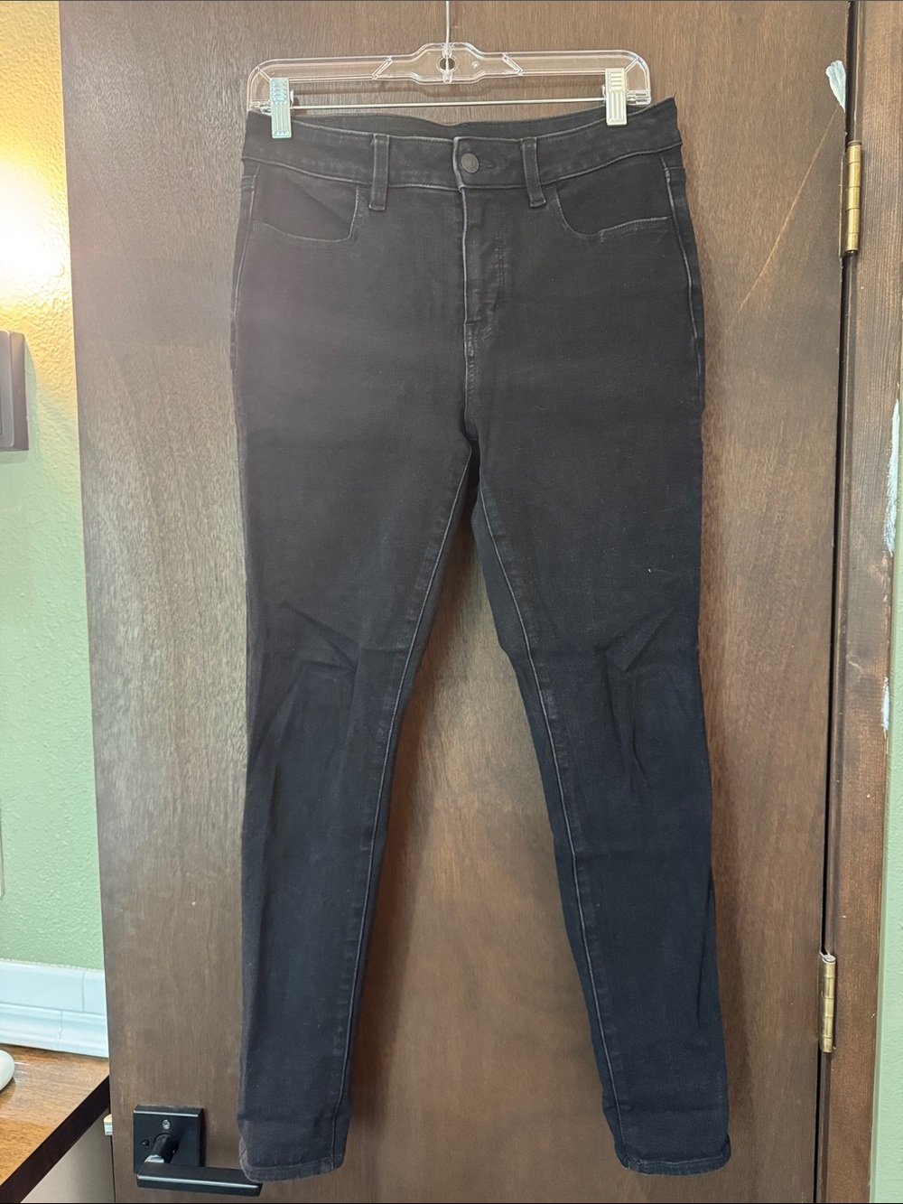 American Eagle Outfitters Black Skinny High-Rise Jeans